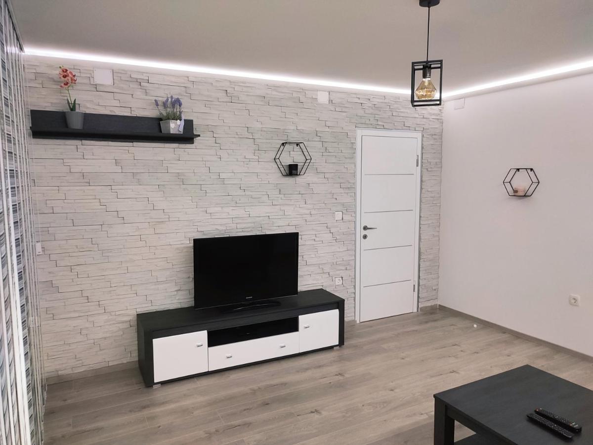 Apartman Levi Pula Exterior photo