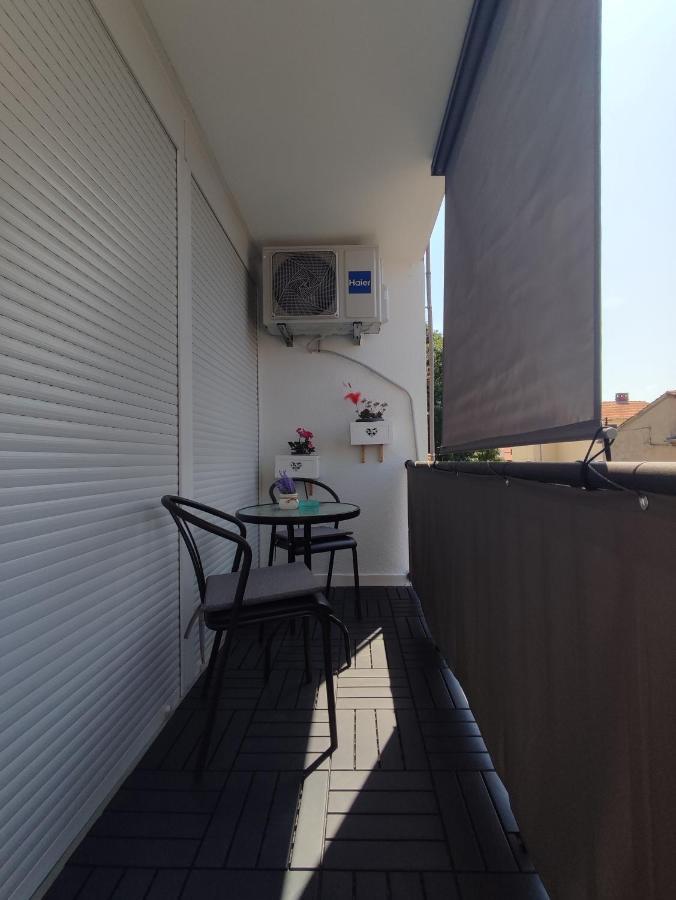 Apartman Levi Pula Exterior photo