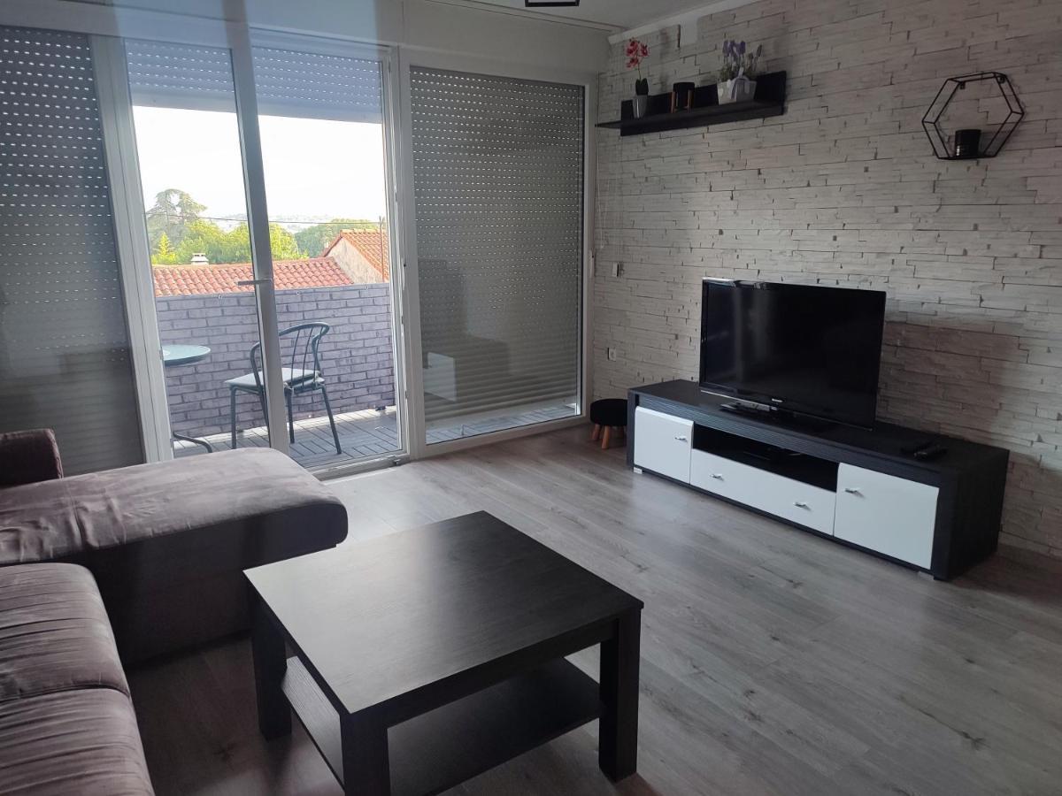 Apartman Levi Pula Exterior photo
